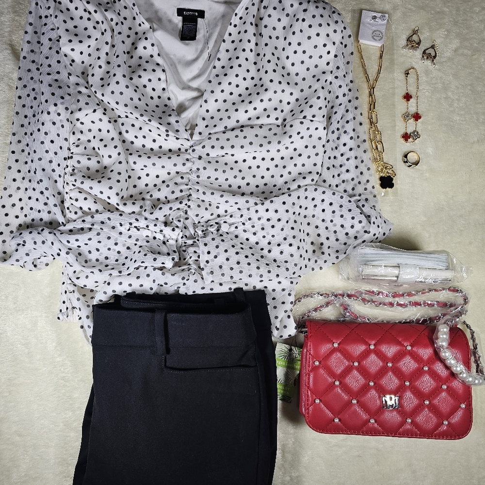 WOMENS COMPLETE OUTFIT! Size Xs/0